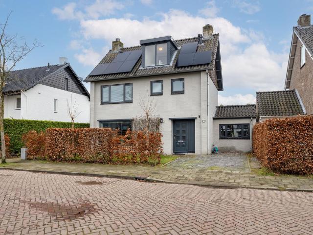 Woning te koop: Weversdries 22 4851BD Ulvenhout Vastgoed Nederland