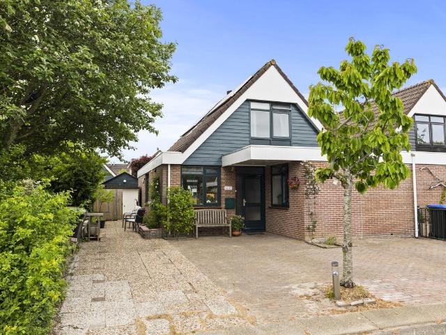 Woning te koop: Wierbalg 1237 1 TG Julianadorp Vastgoed Nederland