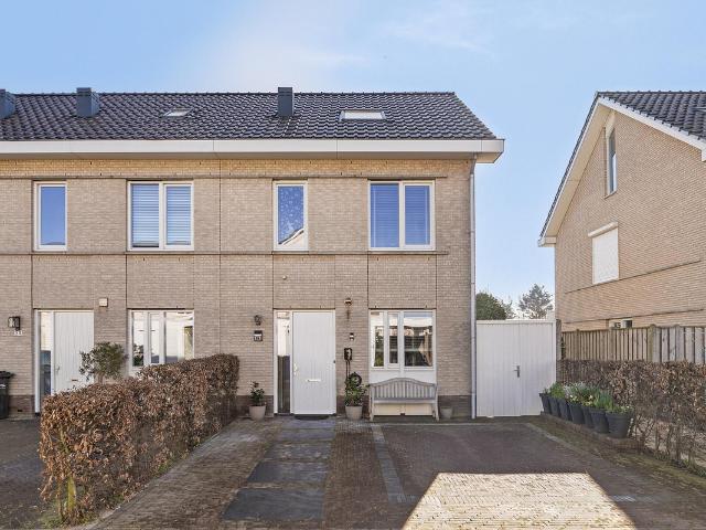 Woning te koop: Wil Vinjestraat 56 3151MM Hoek van Holland Vastgoed Nederland