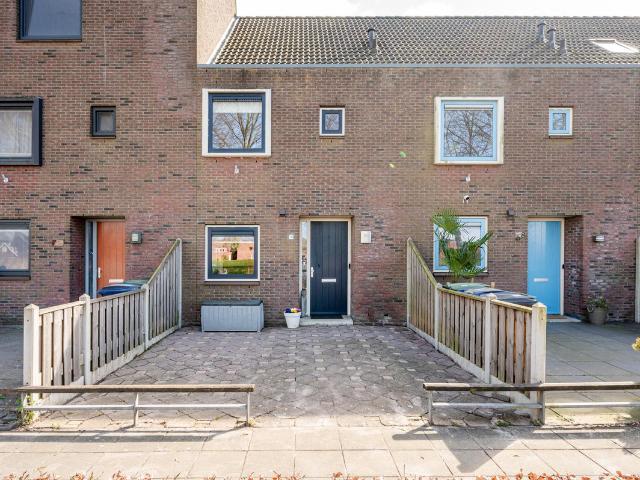 Woning te koop: Zadkinestraat 70 1328NR Almere Vastgoed Nederland