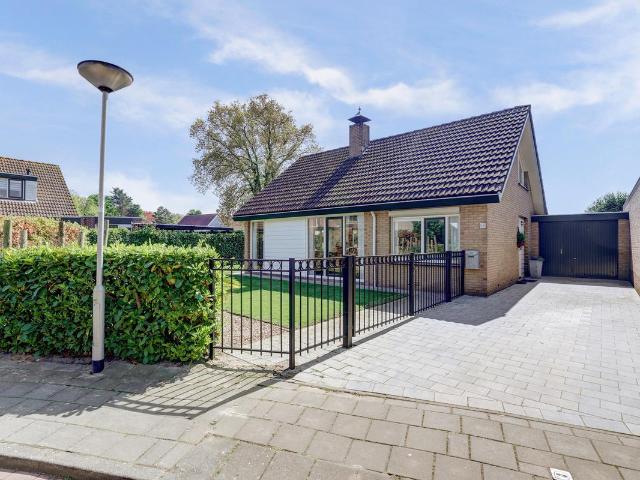 Woning te koop: Zeedahliaweg 24 4325CV Renesse Vastgoed Nederland