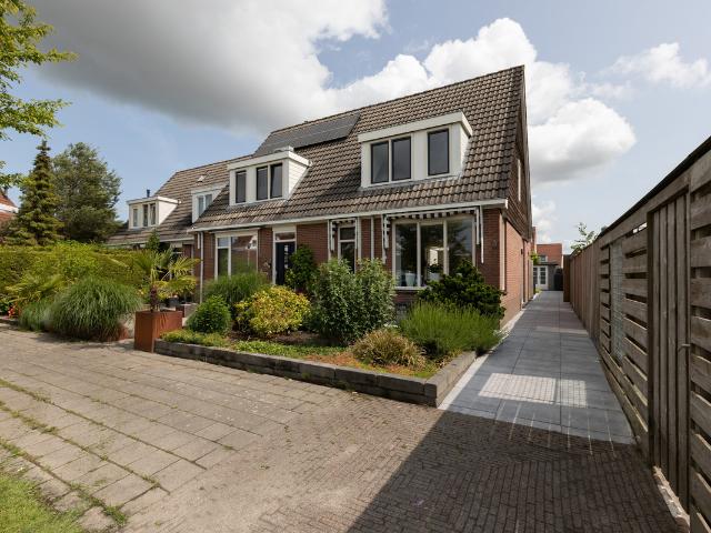 Woning te koop: Zilverschoon 58 8607GB Sneek Vastgoed Nederland