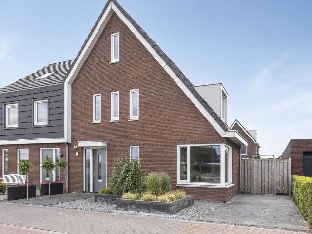 Woning te koop: Zomerappel 25 5397CB Lith Vastgoed Nederland