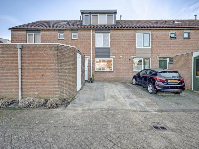 Woning te koop: Zwenkgras 17 3206RL Spijkenisse Vastgoed Nederland
