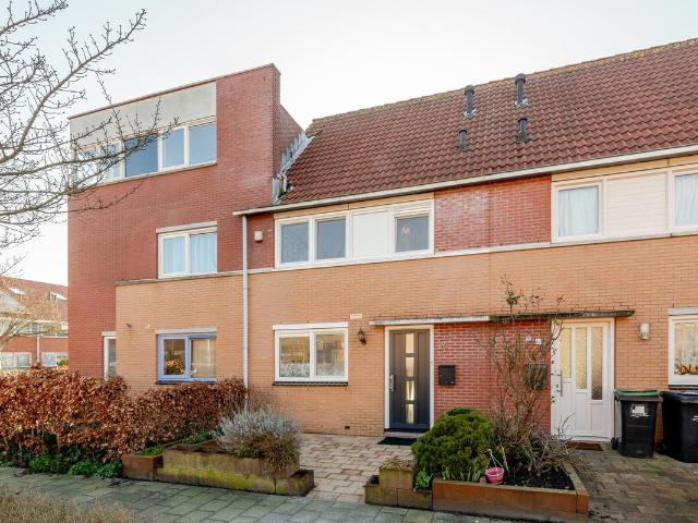Woning te koop: Adrienne Solserstraat 64 1325NX Almere Vastgoed Nederland