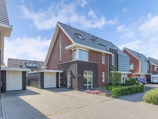 Woning te koop: Albert Wiggerssingel 7 8302TA Emmeloord Vastgoed Nederland