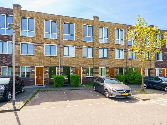 Woning te koop: Anubisstraat 70 1363XJ Almere Vastgoed Nederland