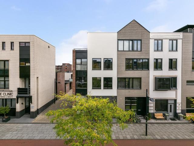 Woning te koop: Avenue Carnisse 221 2 MD Barendrecht Vastgoed Nederland
