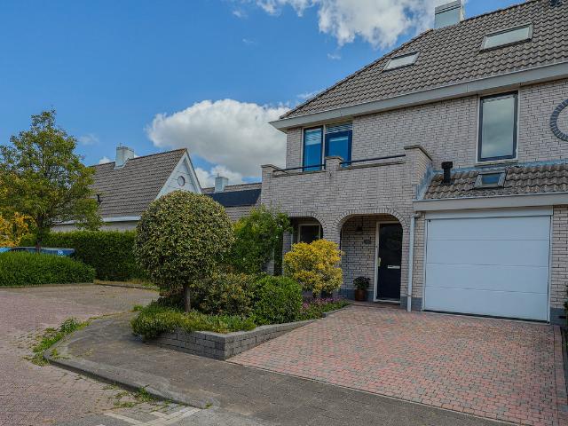 Woning te koop: Batelier 15 3362JR Sliedrecht Vastgoed Nederland
