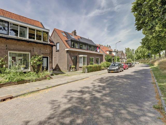 Woning te koop: Benedenrijweg 239 2 GD Ridderkerk Vastgoed Nederland