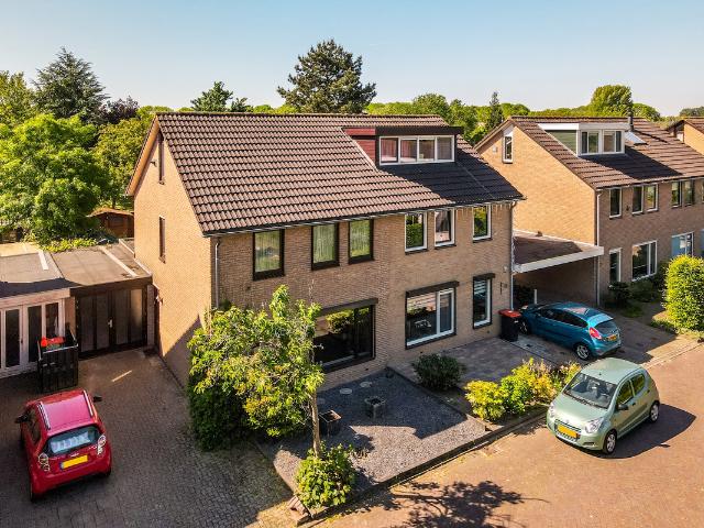 Woning te koop: Botter 38 70 8 KB Lelystad Vastgoed Nederland