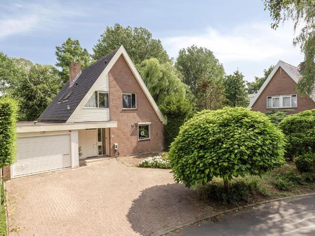 Woning te koop: Burgemeester Lepelaarssingel 70 2925ES Krimpen aan den IJssel Vastgoed Nederland