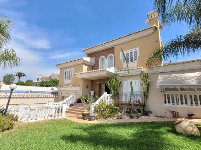 Woning te koop: Calle Poniente Caleta De Velez Vastgoed Nederland