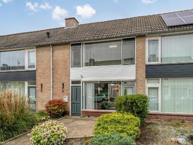 Woning te koop: Dahliastraat 15 4651KP Steenbergen Vastgoed Nederland
