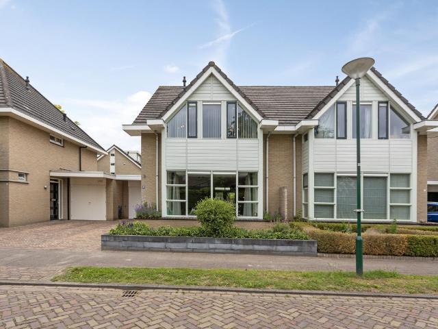 Woning te koop: De Hoge Wal 32 5384MK Heesch Vastgoed Nederland