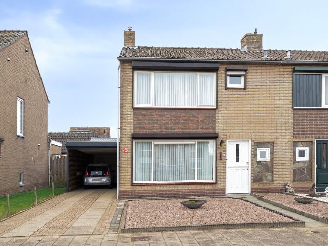 Woning te koop: De Ruyterlaan 19 4567CN Clinge Vastgoed Nederland