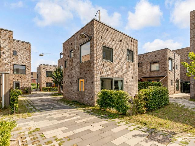 Woning te koop: Dettifossstraat 256 1 BX Almere Vastgoed Nederland
