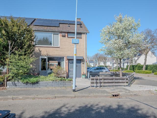 Woning te koop: Distelstraat 1 2153CB Nieuw Vennep Vastgoed Nederland