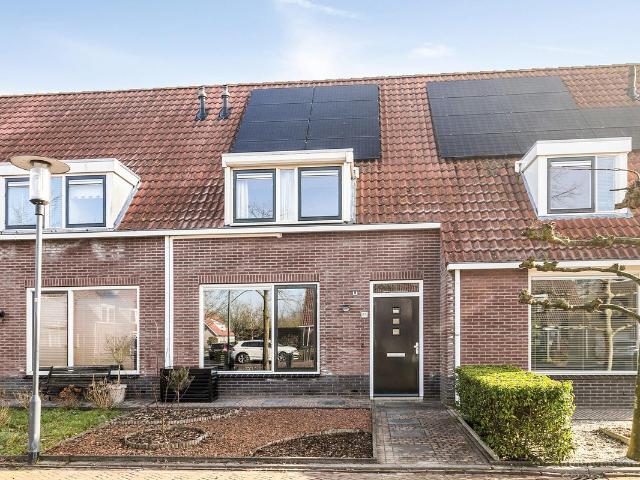 Woning te koop: Donkershoekstraat 21 4433BH Hoedekenskerke Vastgoed Nederland