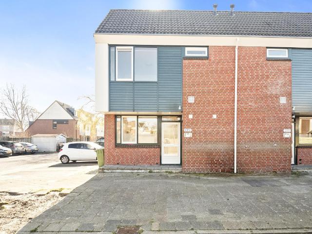 Woning te koop: Doorzwin 2312 1 KH Julianadorp Vastgoed Nederland