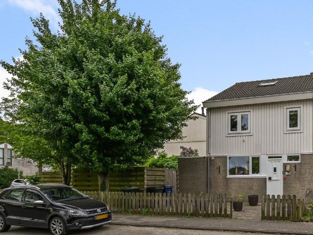 Woning te koop: E. F. van den Banweg 73 1333JB Almere Vastgoed Nederland