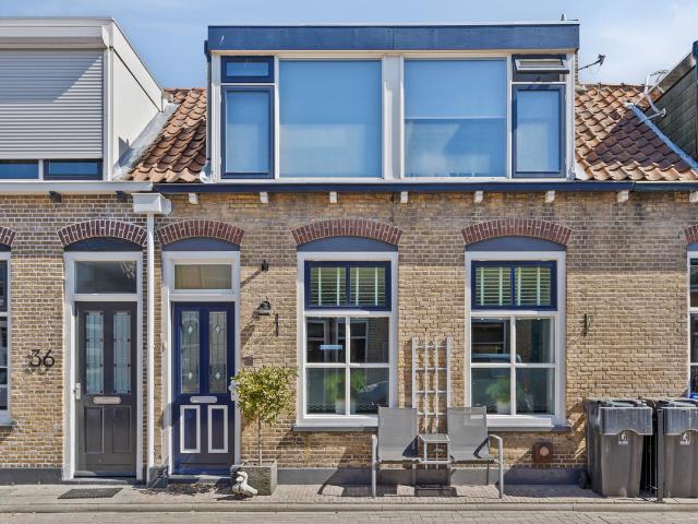 Woning te koop: Eendrachtstraat 34 3241CD Middelharnis Vastgoed Nederland