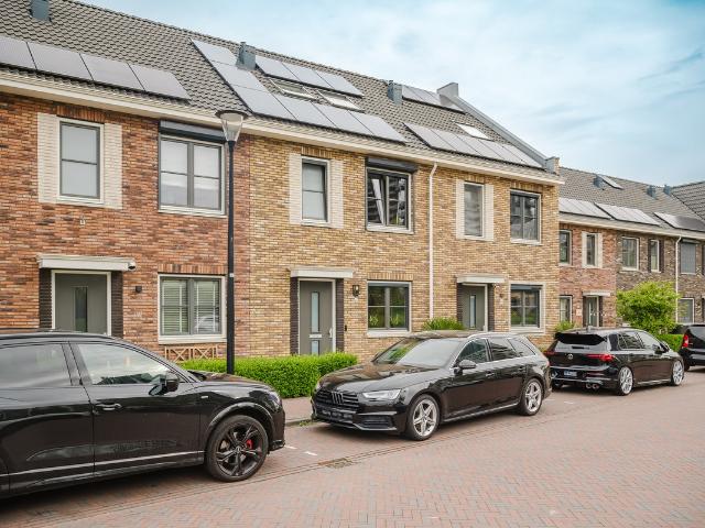 Woning te koop: Fregat 21 3201MS Spijkenisse Vastgoed Nederland