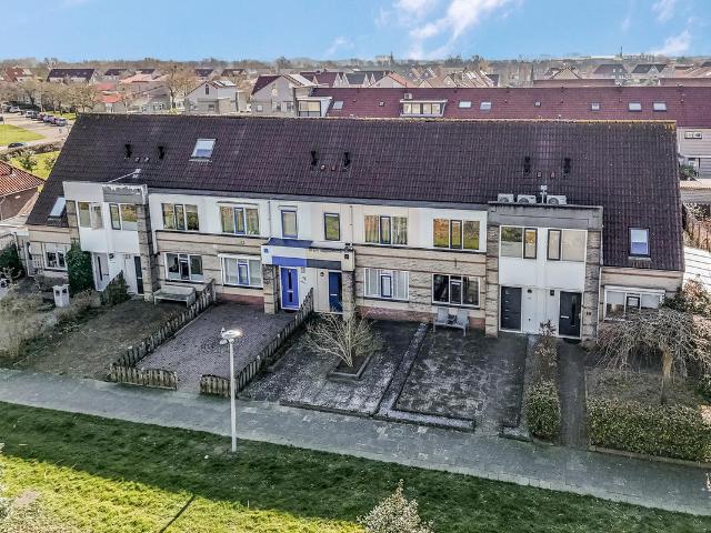 Woning te koop: Ganzerik 18 4007VG Tiel Vastgoed Nederland