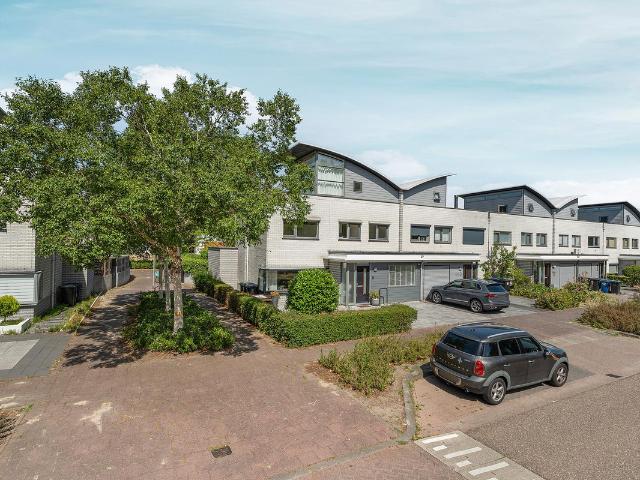 Woning te koop: Godfried Bomansstraat 23 1321BG Almere Vastgoed Nederland