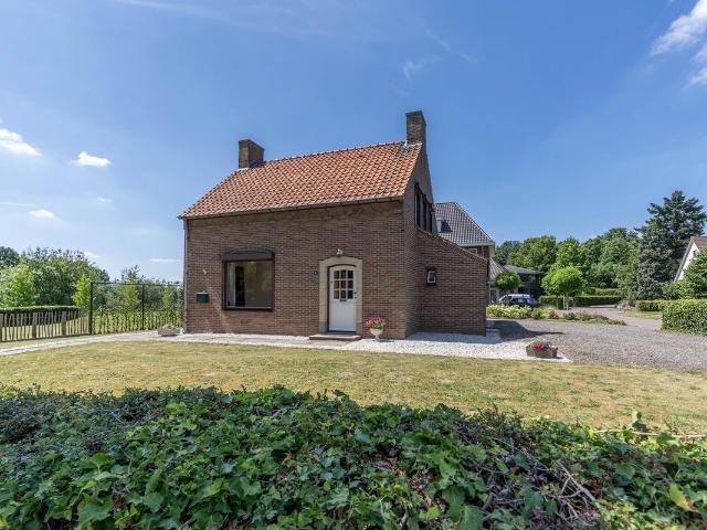 Woning te koop: Grotestraat 110 5 AJ Vierlingsbeek Vastgoed Nederland