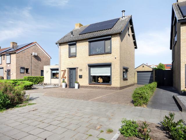 Woning te koop: Groene Kruisstraat 74 4671EL Dinteloord Vastgoed Nederland