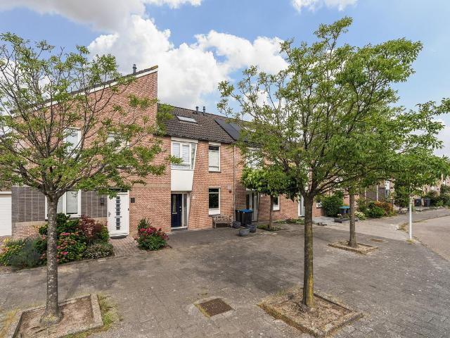 Woning te koop: Griegplantsoen 49 2992EH Barendrecht Vastgoed Nederland