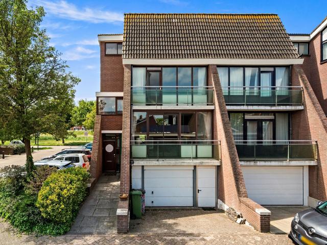 Woning te koop: Hoeker 1 3144GE Maassluis Vastgoed Nederland