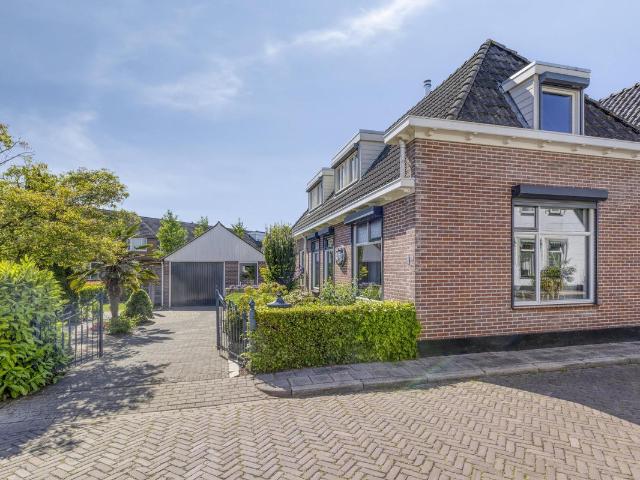 Woning te koop: Hoepelweg 8 8271DE IJsselmuiden Vastgoed Nederland