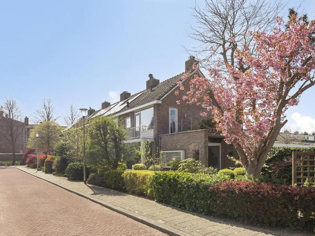 Woning te koop: Hugo de Vriesstraat 10 2771JE Boskoop Vastgoed Nederland