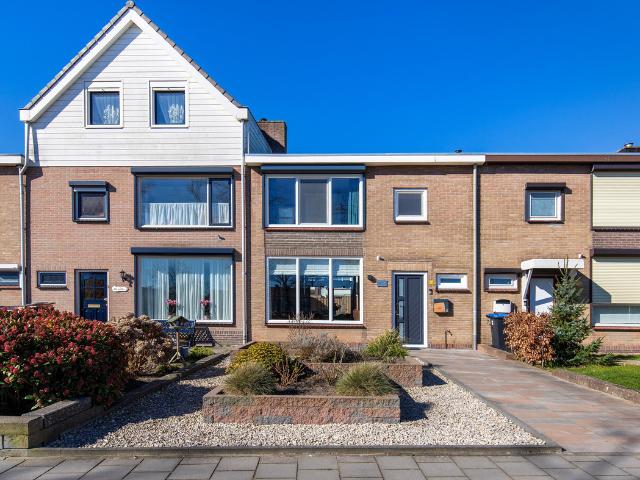 Woning te koop: Irisstraat 24 4651NB Steenbergen Vastgoed Nederland