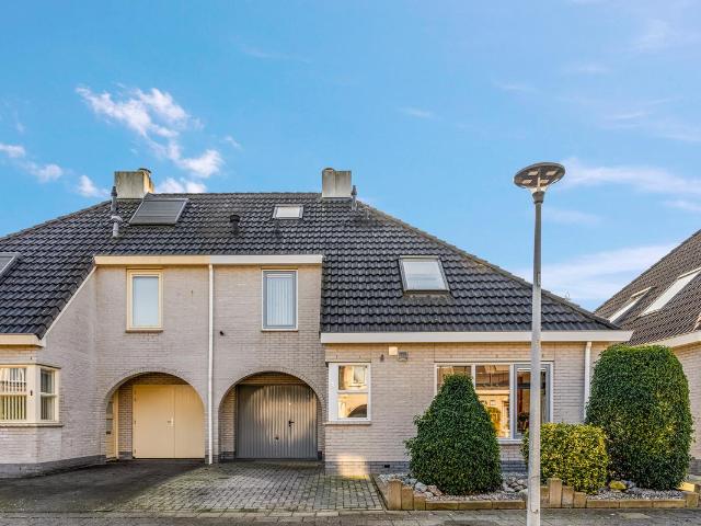 Woning te koop: James Grieve 3 4007XM Tiel Vastgoed Nederland