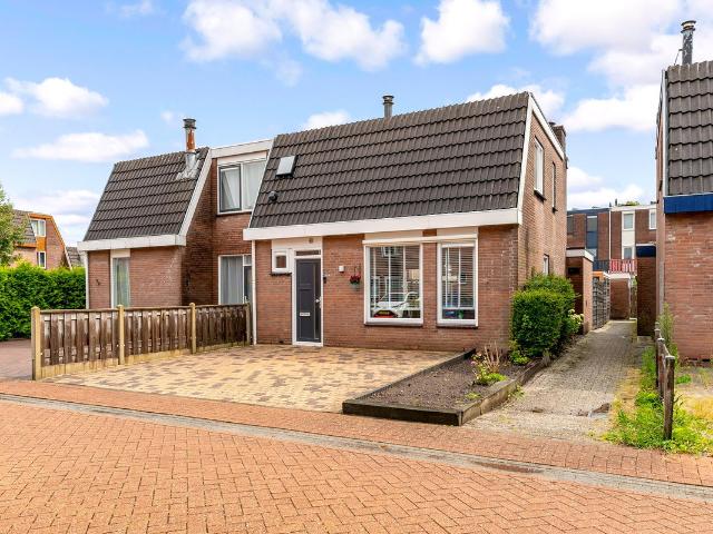 Woning te koop: Jol 14 34 8 EM Lelystad Vastgoed Nederland