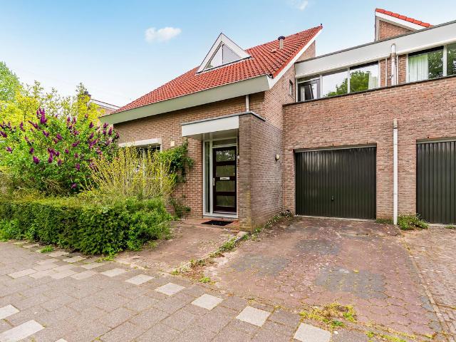 Woning te koop: Joris Ivenslaan 1 1325LV Almere Vastgoed Nederland