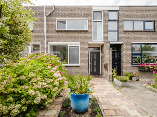 Woning te koop: Kaar 42 3192WB Hoogvliet Rotterdam Vastgoed Nederland