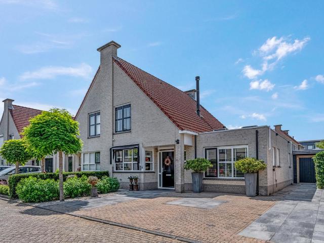 Woning te koop: Kaardebol 15 4007VN Tiel Vastgoed Nederland