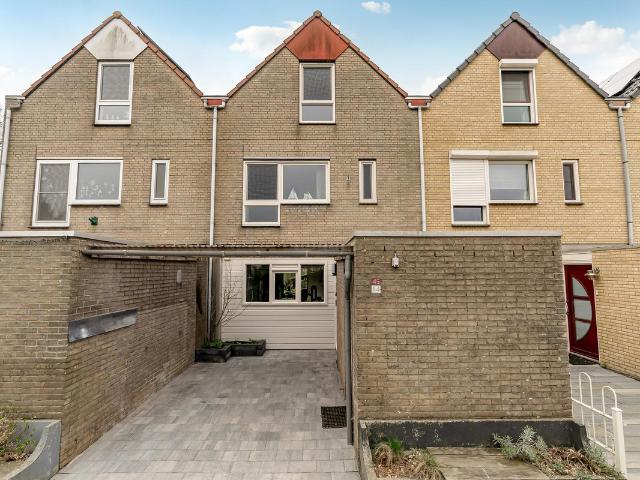 Woning te koop: Karveel 46 84 8 VE Lelystad Vastgoed Nederland