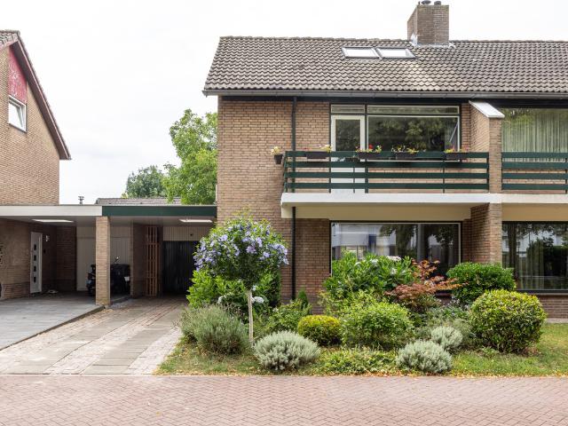 Woning te koop: Kasteel Aldenghoorstraat 30 6043XJ Roermond Vastgoed Nederland