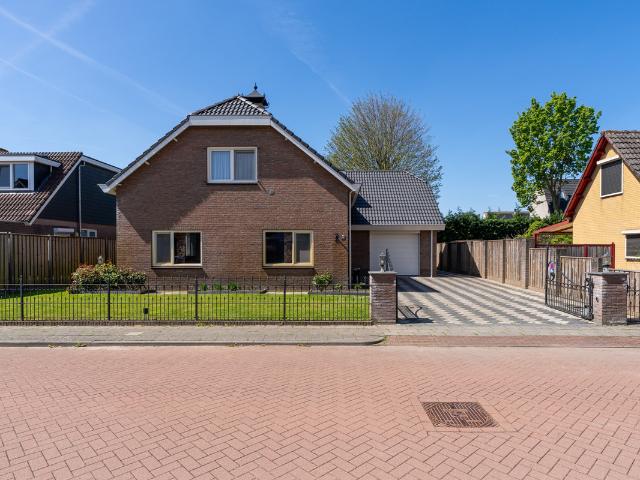 Woning te koop: Kerkstraat 14 4281LL Andel Vastgoed Nederland
