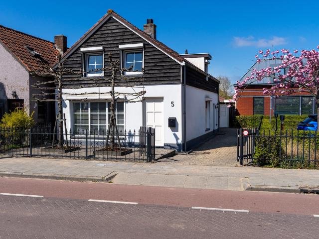 Woning te koop: Kerkstraat 5 4273CA Hank Vastgoed Nederland