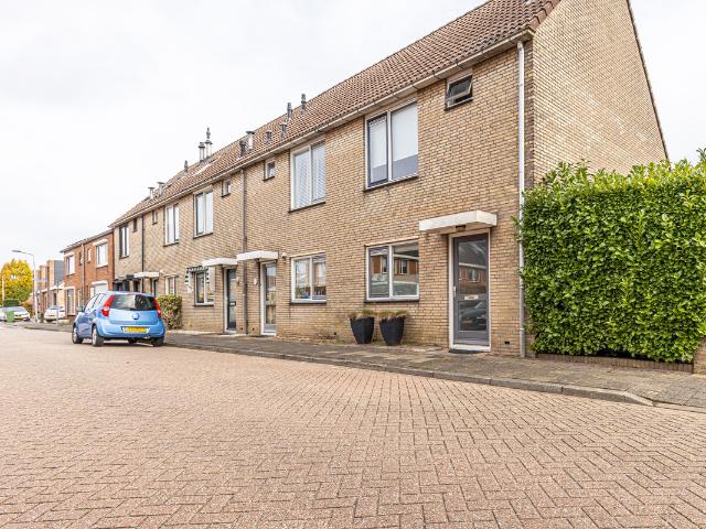 Woning te koop: Koninginneweg 24 3281BM Numansdorp Vastgoed Nederland