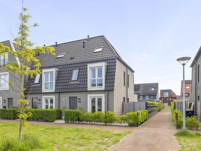 Woning te koop: Koningsbrink 108 1 DE Julianadorp Vastgoed Nederland