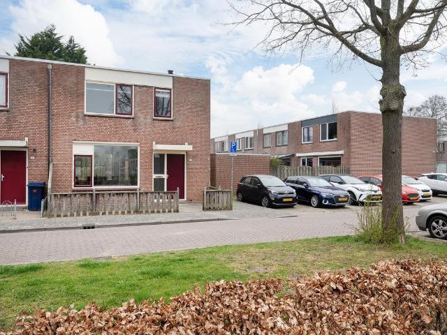 Woning te koop: Kornwierde 196 1 KV Almere Vastgoed Nederland