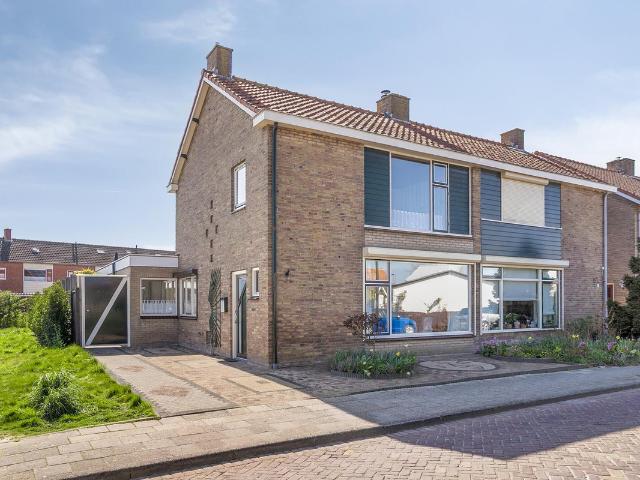 Woning te koop: Kloosterstraat 15 4697CR Sint Annaland Vastgoed Nederland