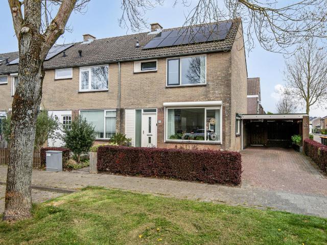 Woning te koop: Margrietstraat 2 4307BV Oosterland Vastgoed Nederland